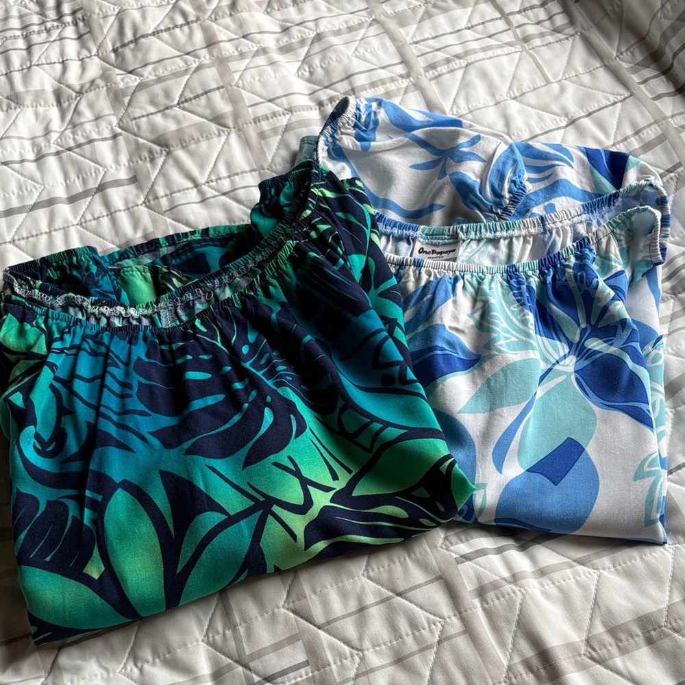 Set of 2 - Women's Hawaiian/Tropical Off-Shoulder Blouses, Size M - Picture 2 of 14